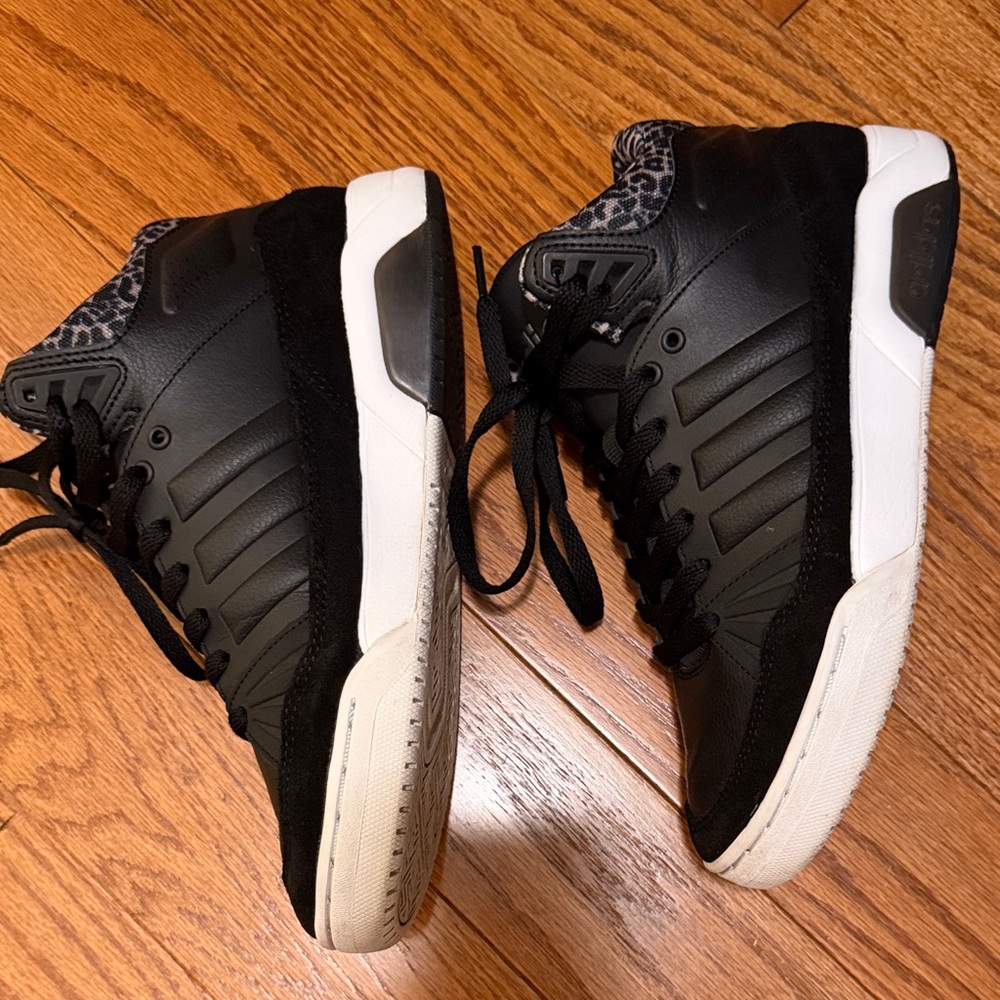 Women’s Size 7 adidas Black High-Top Sneakers with White Soles & Leopard Accent - Picture 2 of 12
